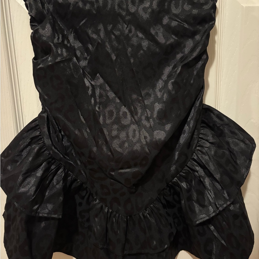 SHEIN Black Garment